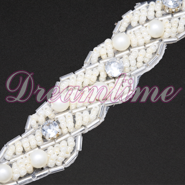 Exquisite Beaded Trims for Elegant Garment Embellishment